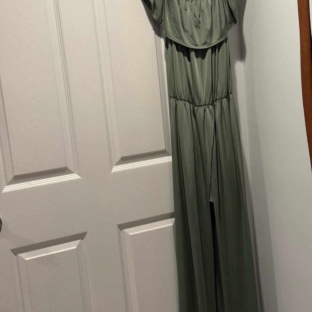 Elegant Green Maxi Dress